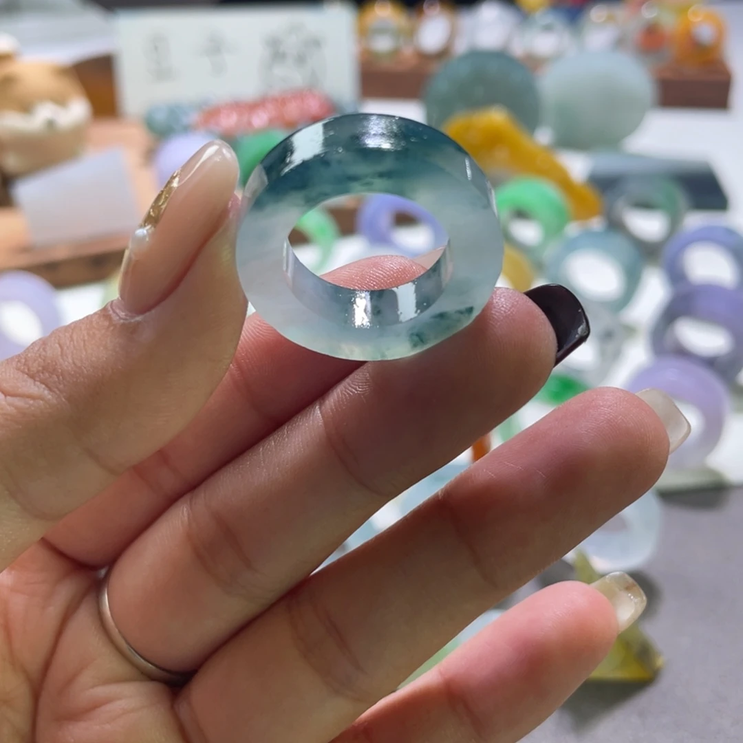 定制翡翠未镶嵌翡翠