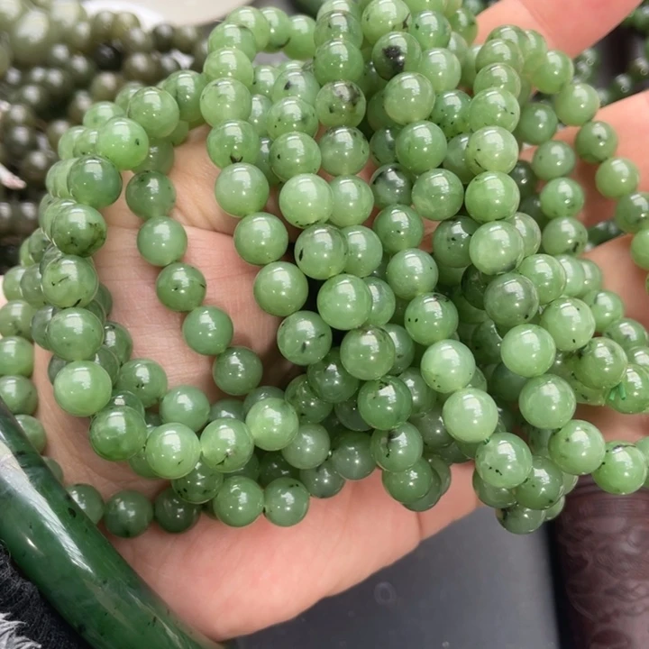 和田玉未镶嵌手串颜色微差