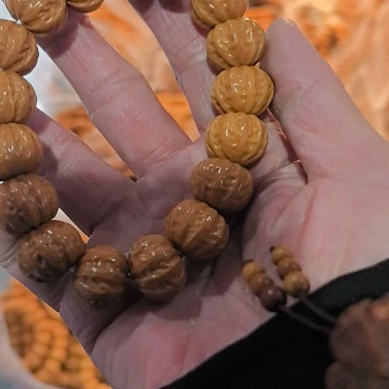 手串猴头核桃猴头核桃大八棱，17左右，原皮原色