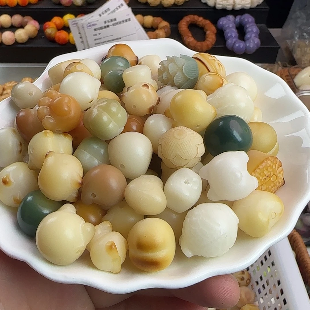 手串菩提根/象牙果大雕刻件6颗（自选）