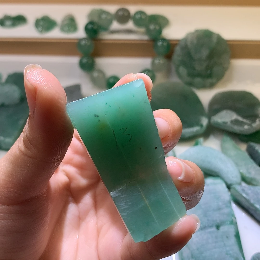 石英质玉未镶嵌珠宝半成品