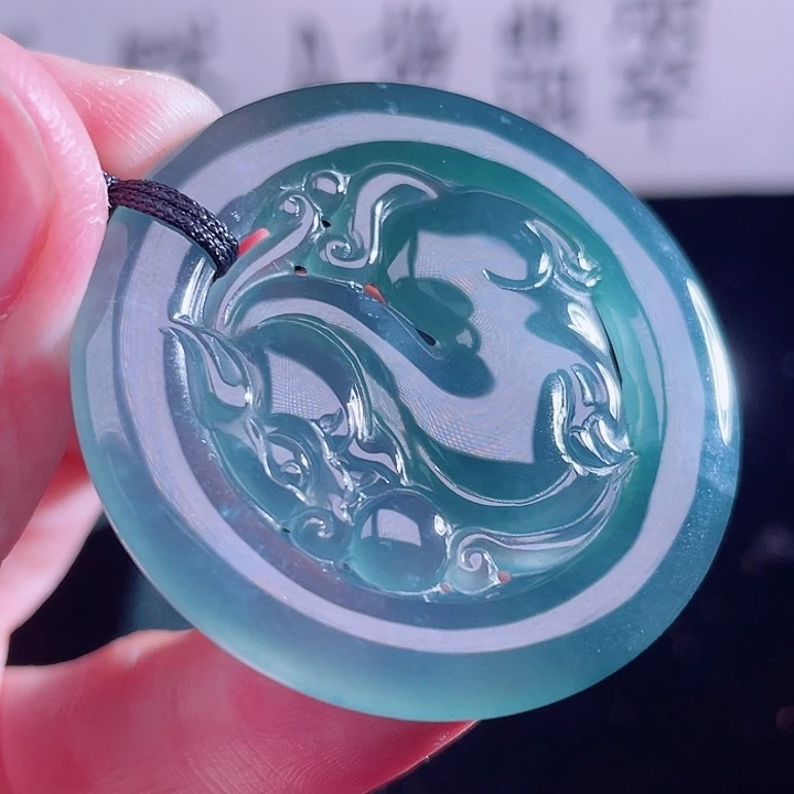 翡翠未镶嵌颈饰9999999999