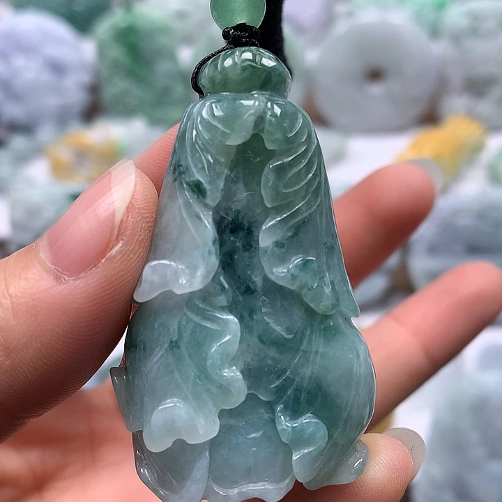 翡翠未镶嵌颈饰白财卡厚16+