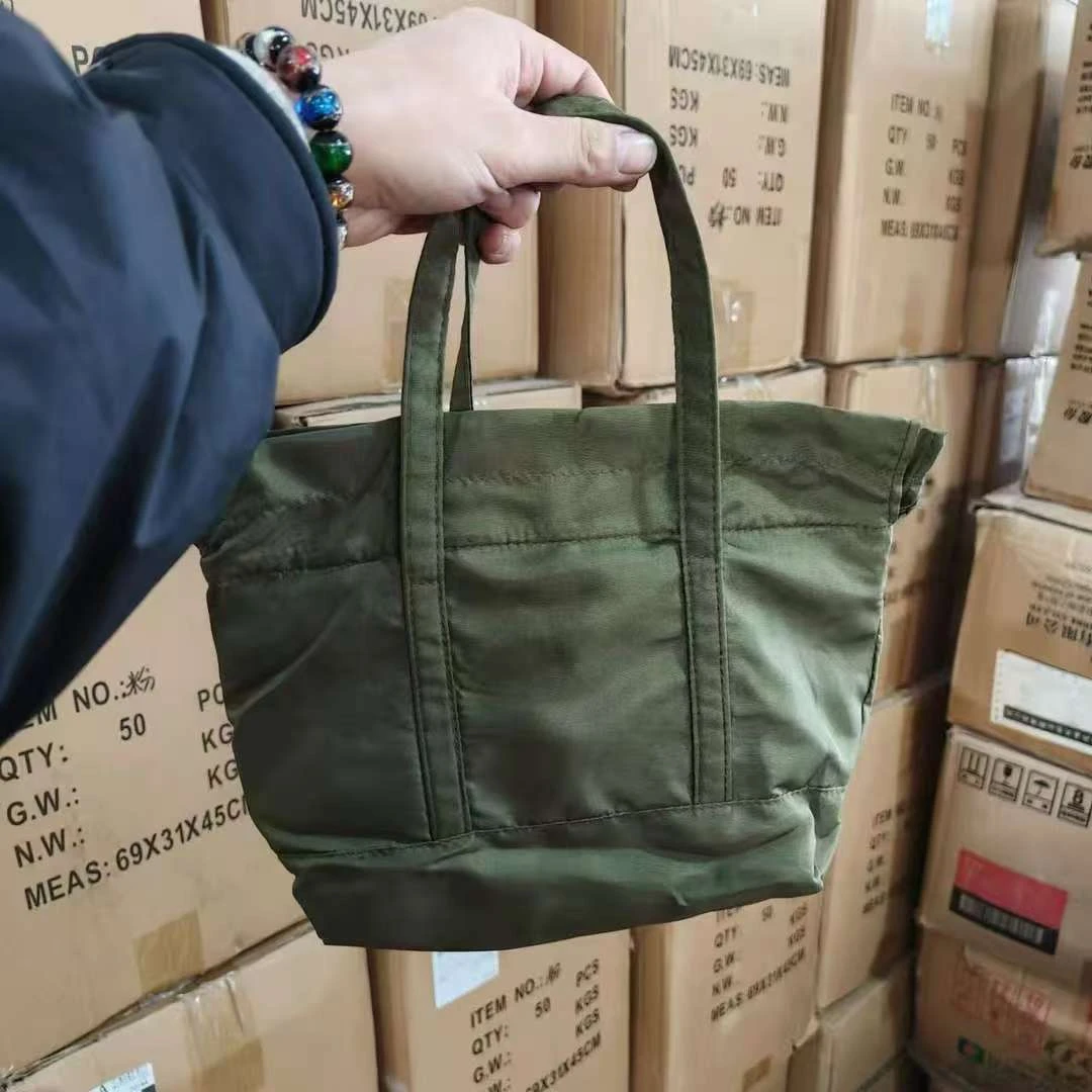 军绿色小兜子(无抽绳)