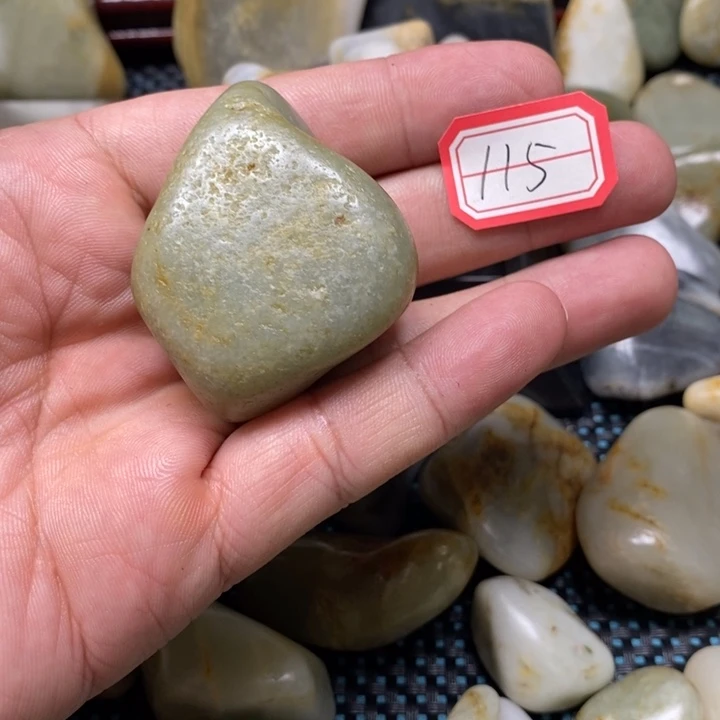 未镶嵌和田玉把件115