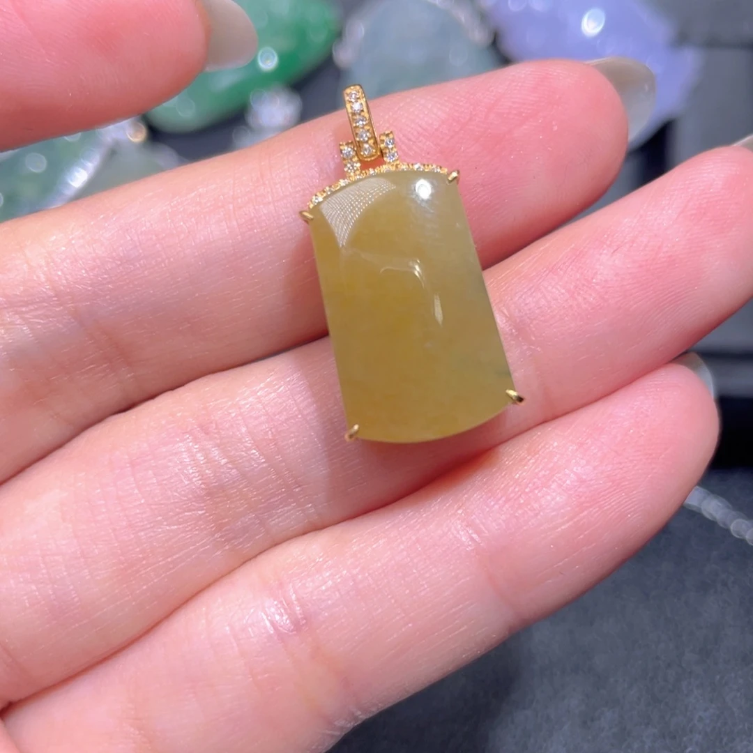 颈饰18K金镶嵌翡翠翡翠