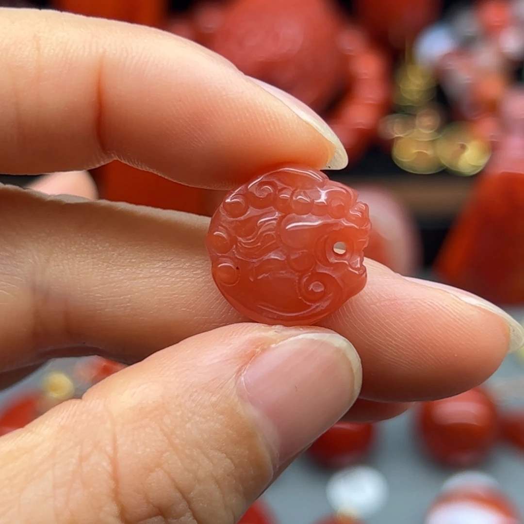 未镶嵌配饰南红玛瑙