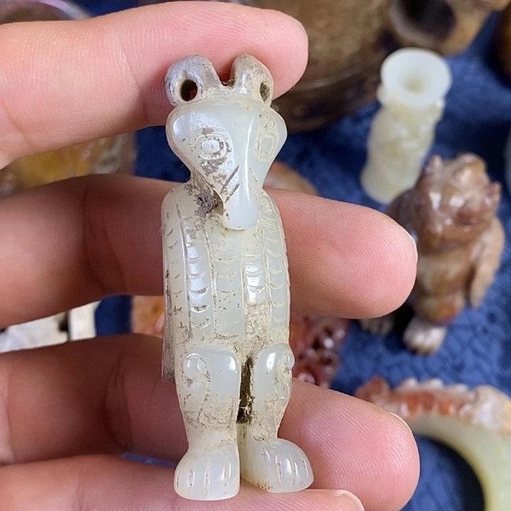 九***哥和田玉未镶嵌颈饰