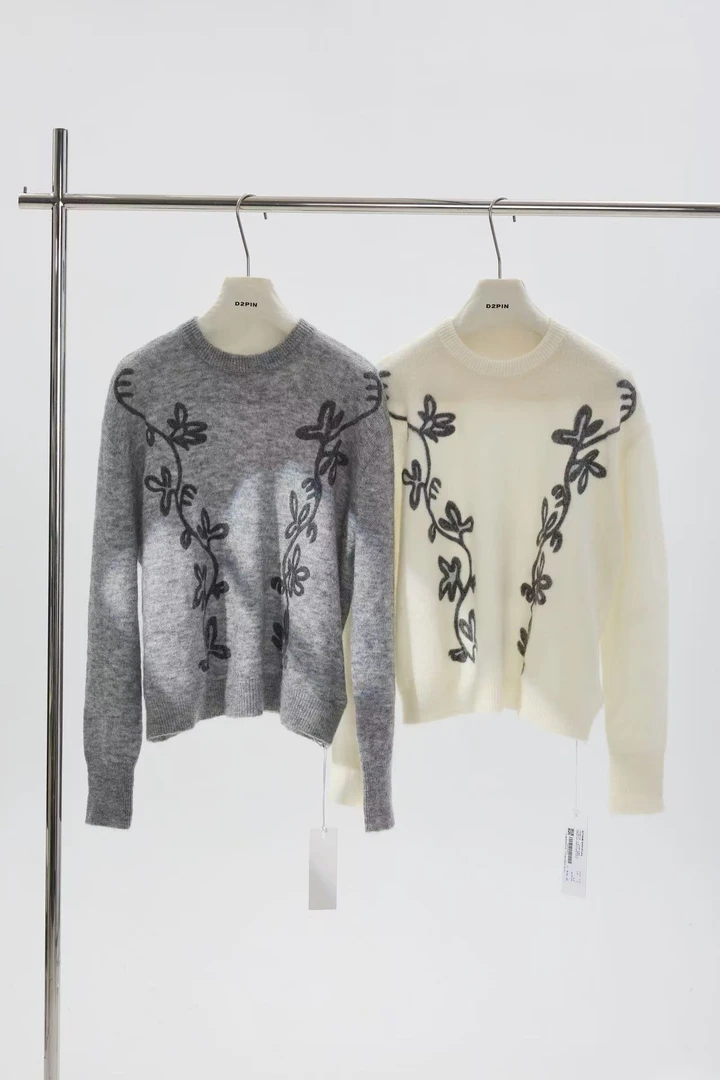 HTT小众设计感原创百搭纯色刺绣宽松显瘦毛衣上衣5519152