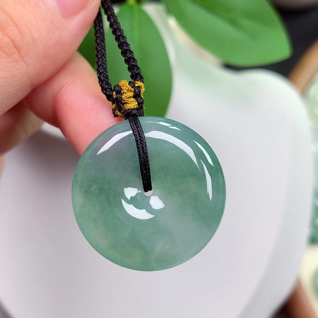 颈饰未镶嵌翡翠平安扣 27x5.6mm