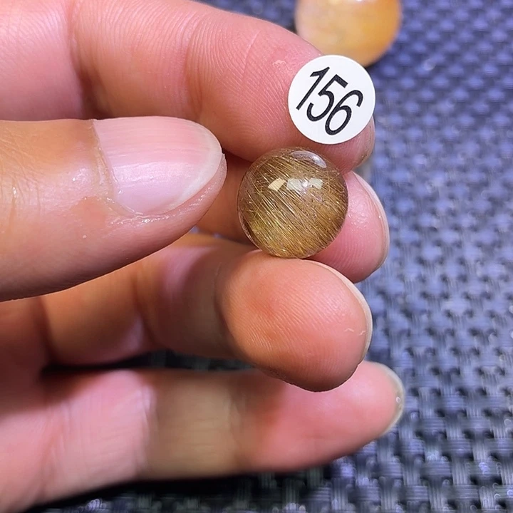 没***揪水晶吊坠(不含链)未镶嵌