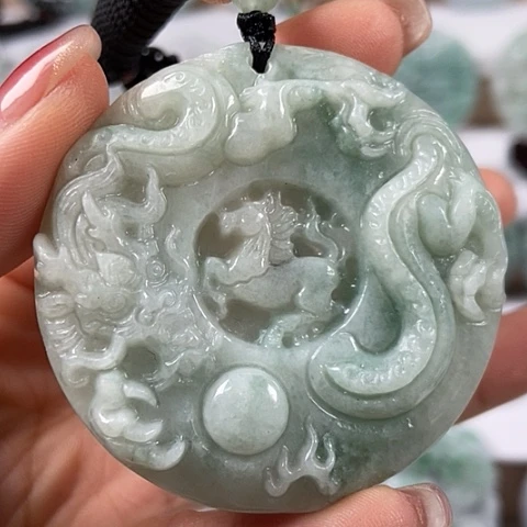 翡翠颈饰未镶嵌龙马精神两面工福利