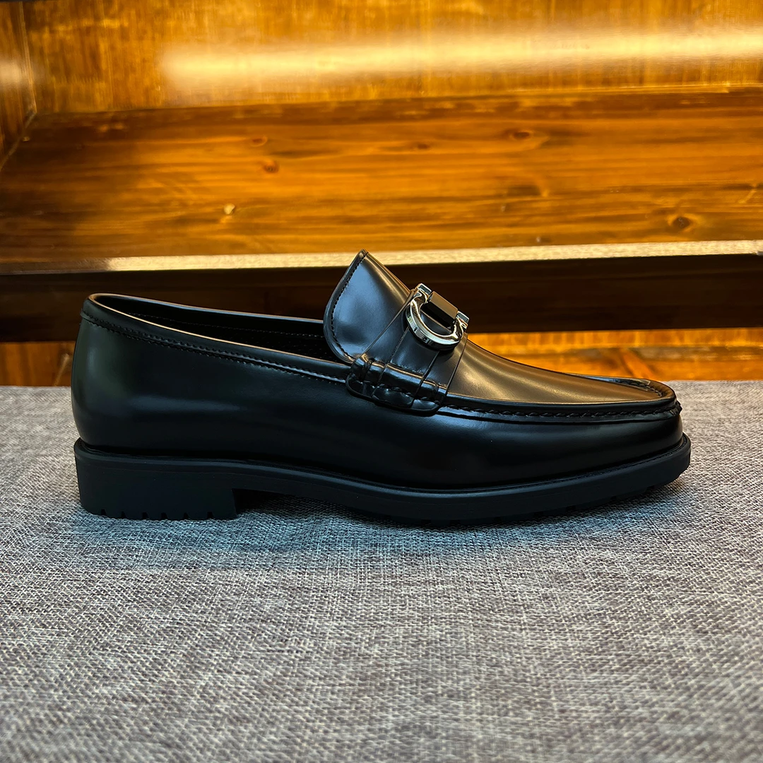 纯色百搭透气马衔扣皮鞋商务休闲鞋豆豆鞋套筒一脚蹬男士乐福鞋