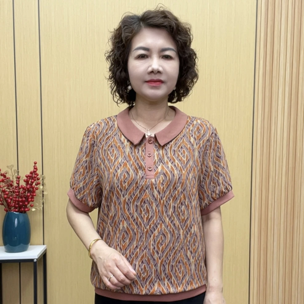 2025夏季洋气新款减龄百搭短袖显瘦时尚宽松女士薄款气质妈妈装
