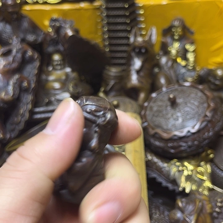 诚信经营精美铜器