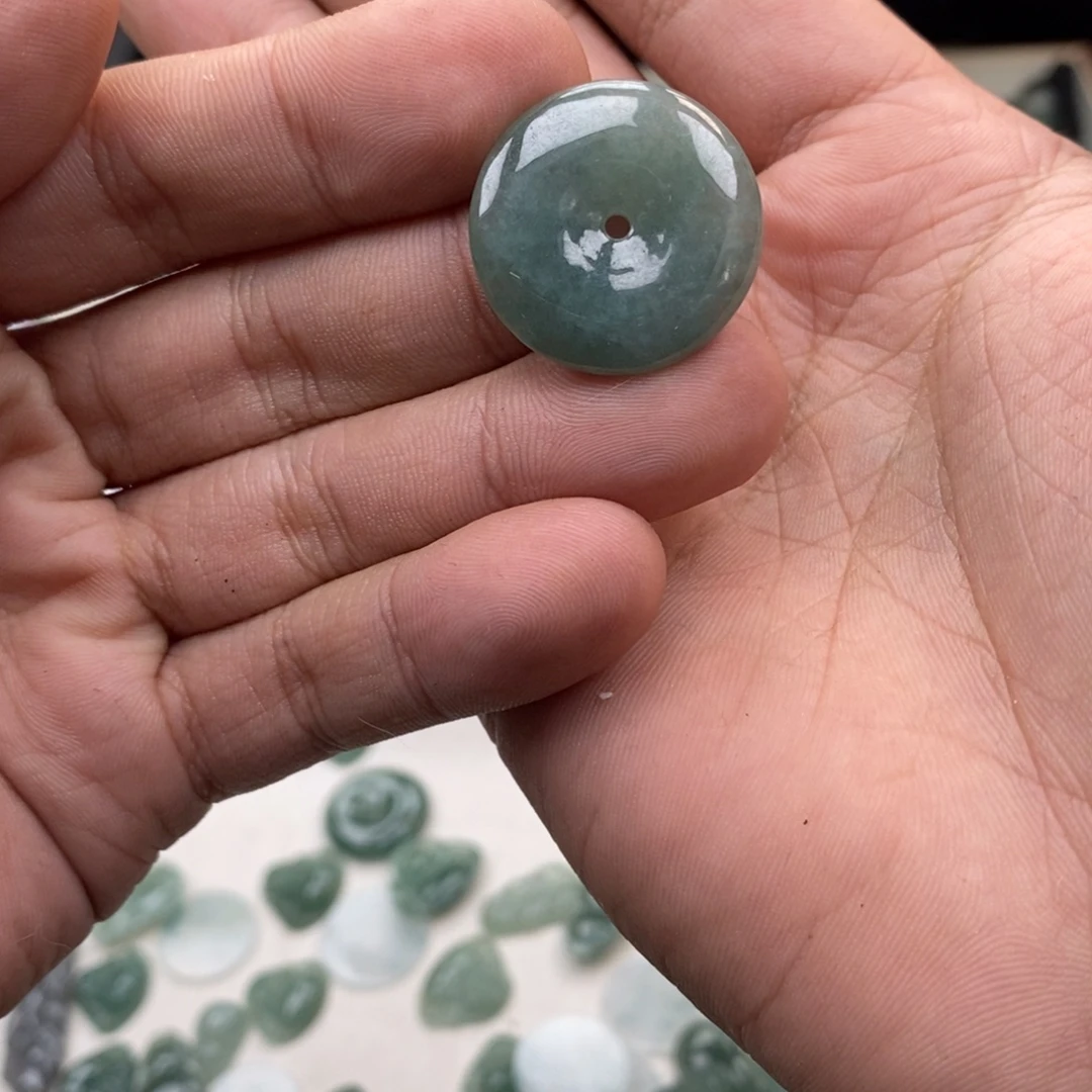 翡翠未镶嵌手链天然a货翡翠64