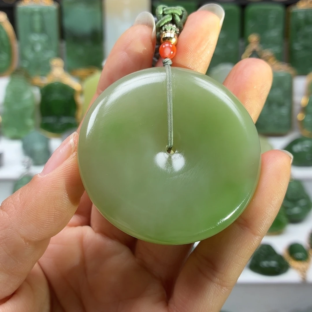 和田玉未镶嵌颈饰50大漏