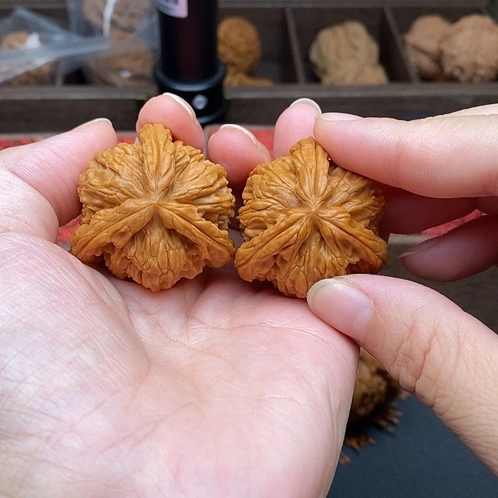 南***梦文玩核桃把件白奔