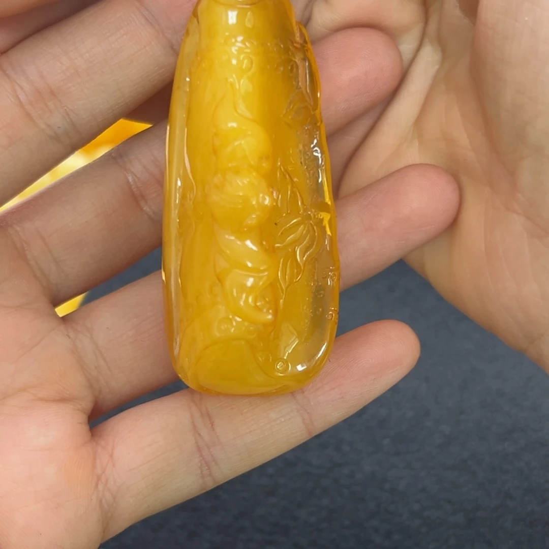 琥珀未镶嵌珠宝奇石