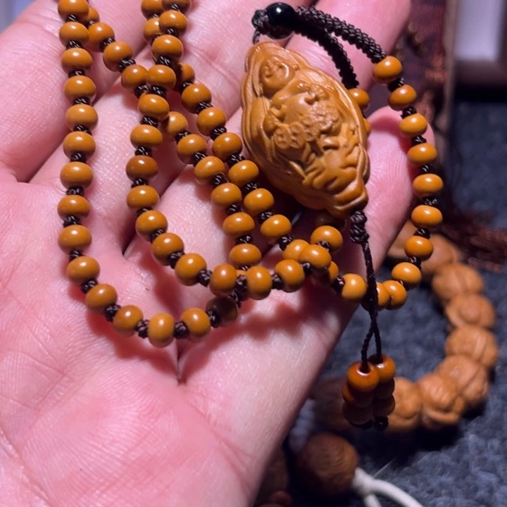 手串橄榄核橄榄球