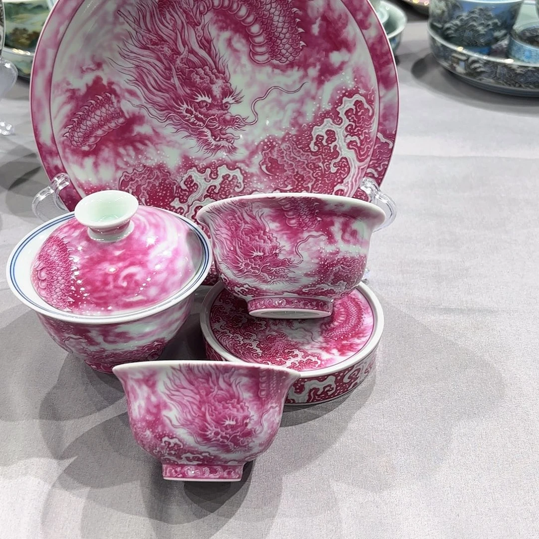 瓷片景德镇瓷器精品陈列