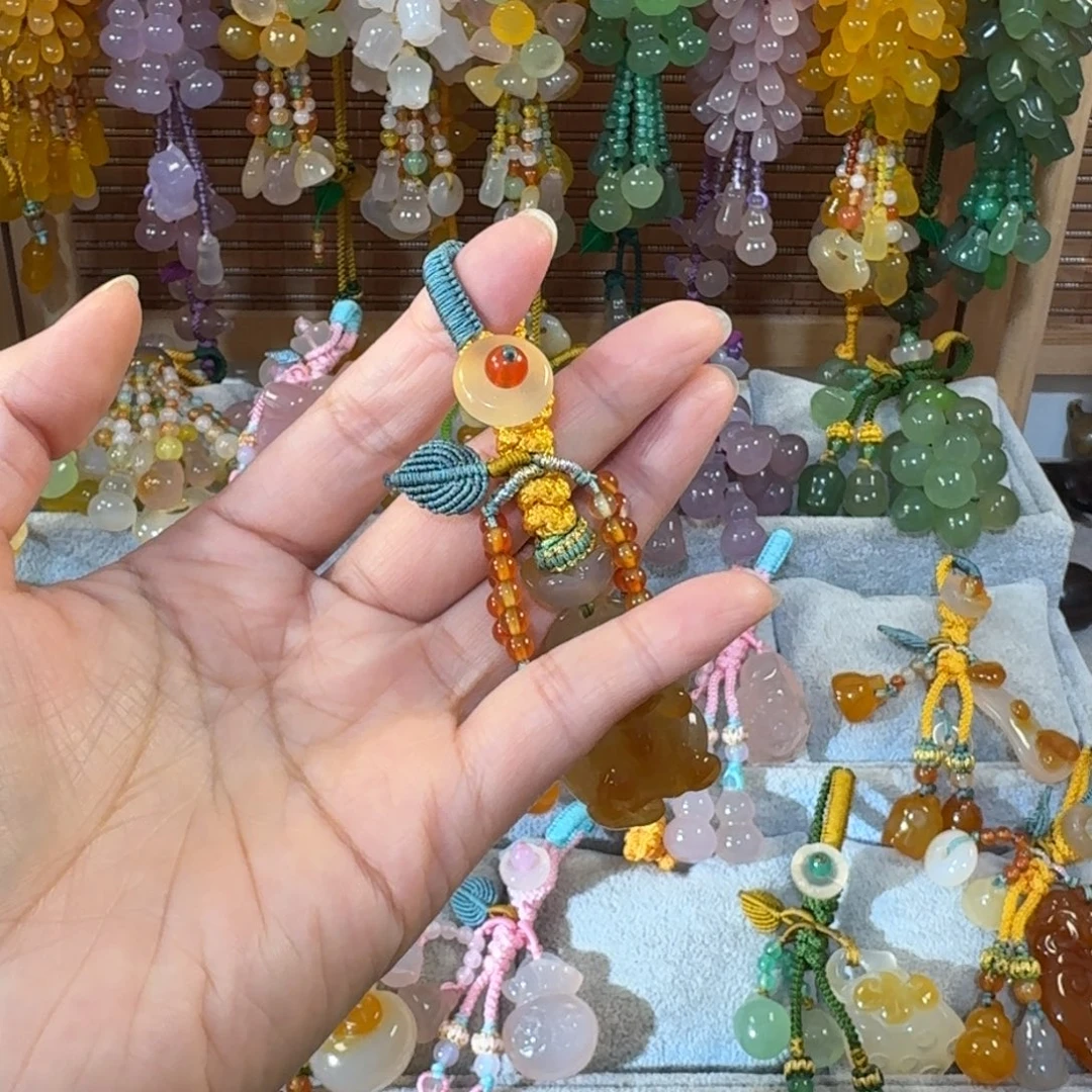 小***。玛瑙/玉髓未镶嵌钥匙挂件