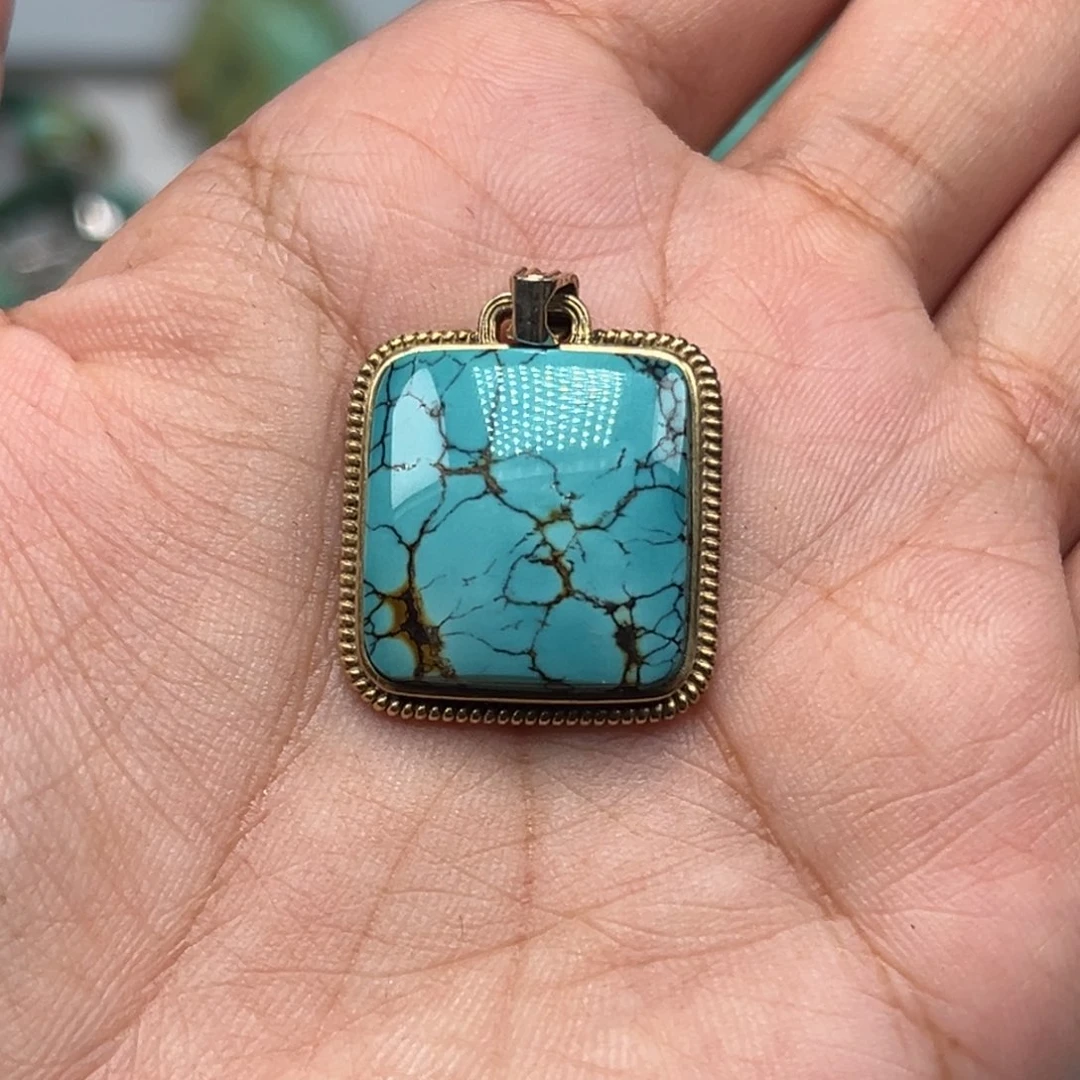 未镶嵌绿松石珠宝奇石