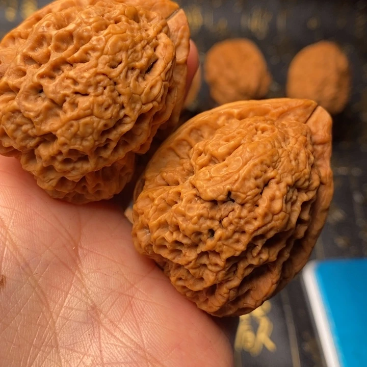 文玩核桃吊坠铁核桃46