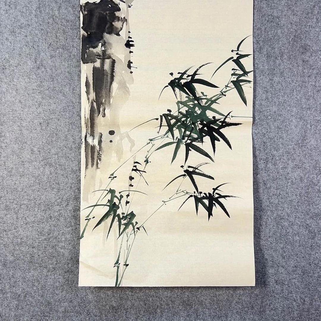 国画358 花鸟在此处飞翔也不太