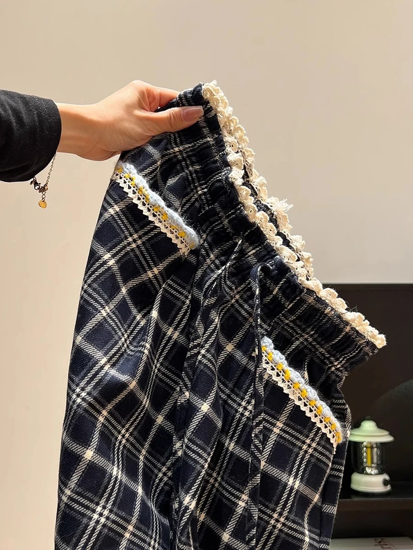蕾丝拼接格子裤女秋冬加厚阔腿高腰拖地垂感直筒百搭休闲运动卫裤