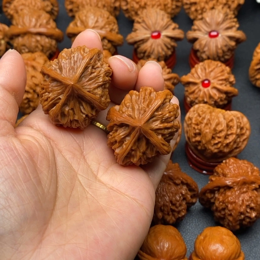 【闪购商品】文玩核桃把件四棱色差