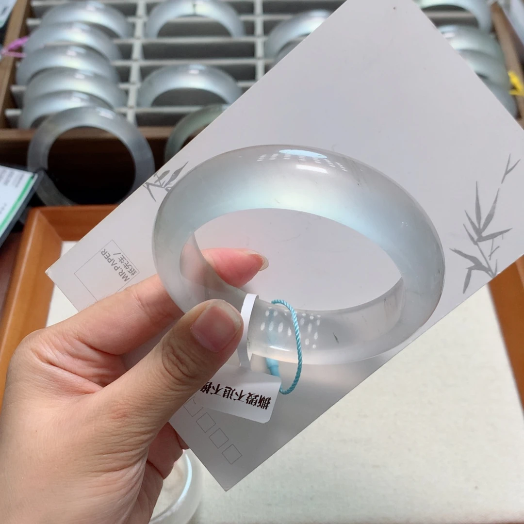 Y***i石英质玉（金丝玉）未镶嵌手镯26A60.5