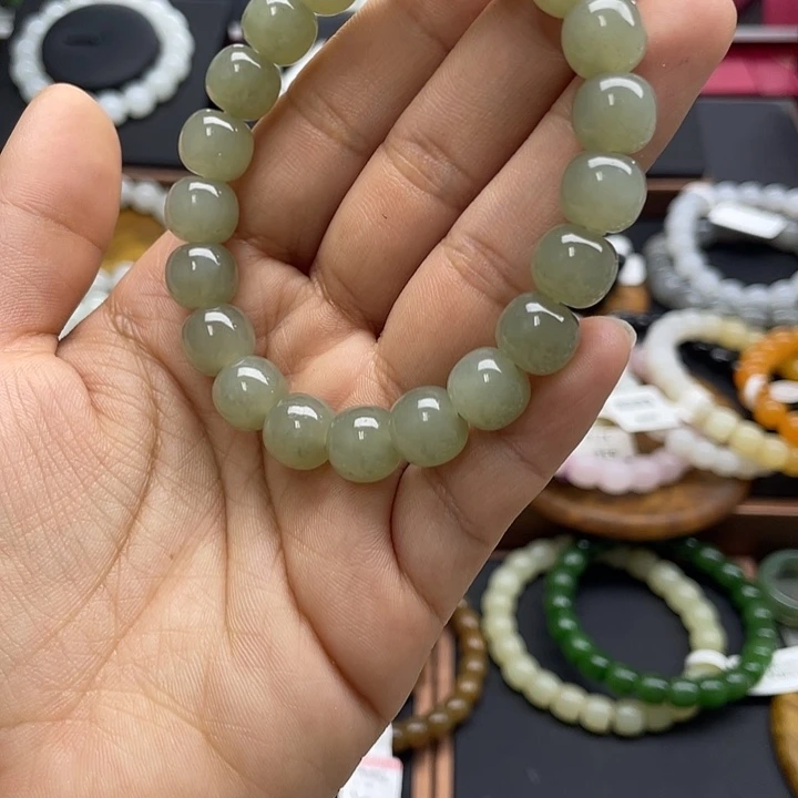 和田玉未镶嵌手串