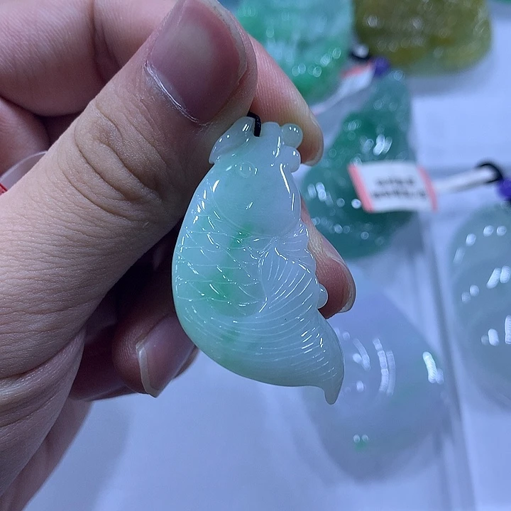 翡翠未镶嵌颈饰天然翡翠A货吊坠