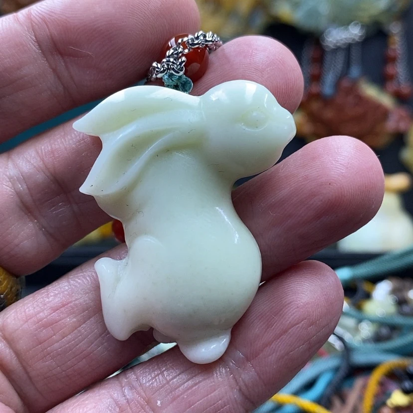 【闪购商品】蛇纹石玉未镶嵌吊坠