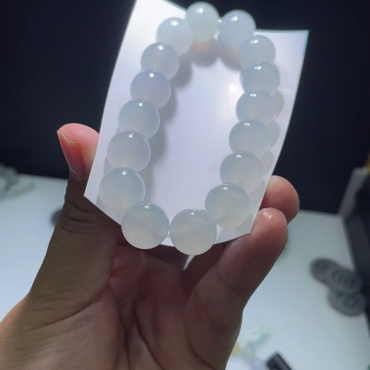 未镶嵌定制翡翠千****）翡翠卡12+