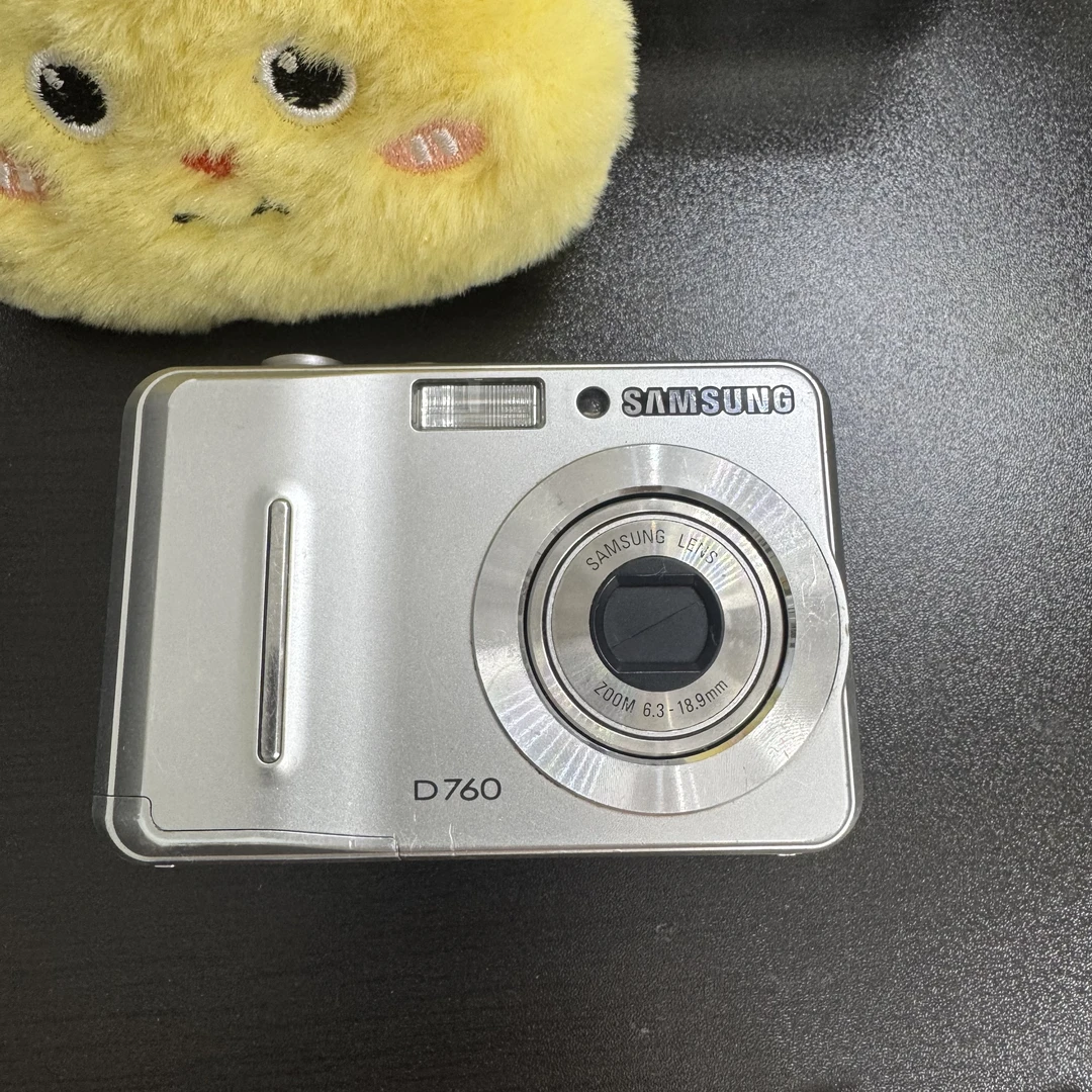 9新 Samsung/三星 D760 720w3x 中文菜单 出片有质感 自备电池