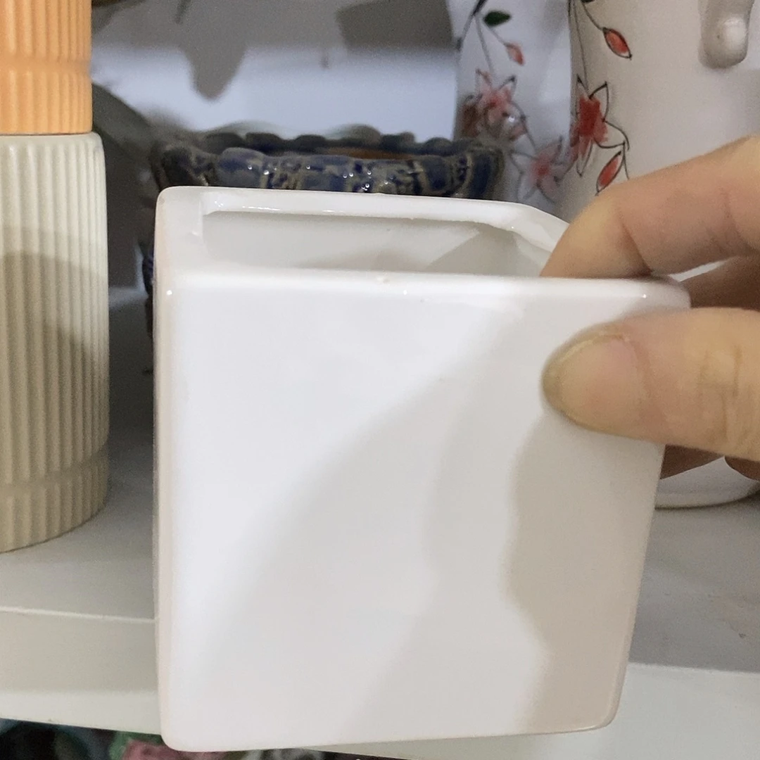 摆件陶盆有孔 瑕疵介意勿拍