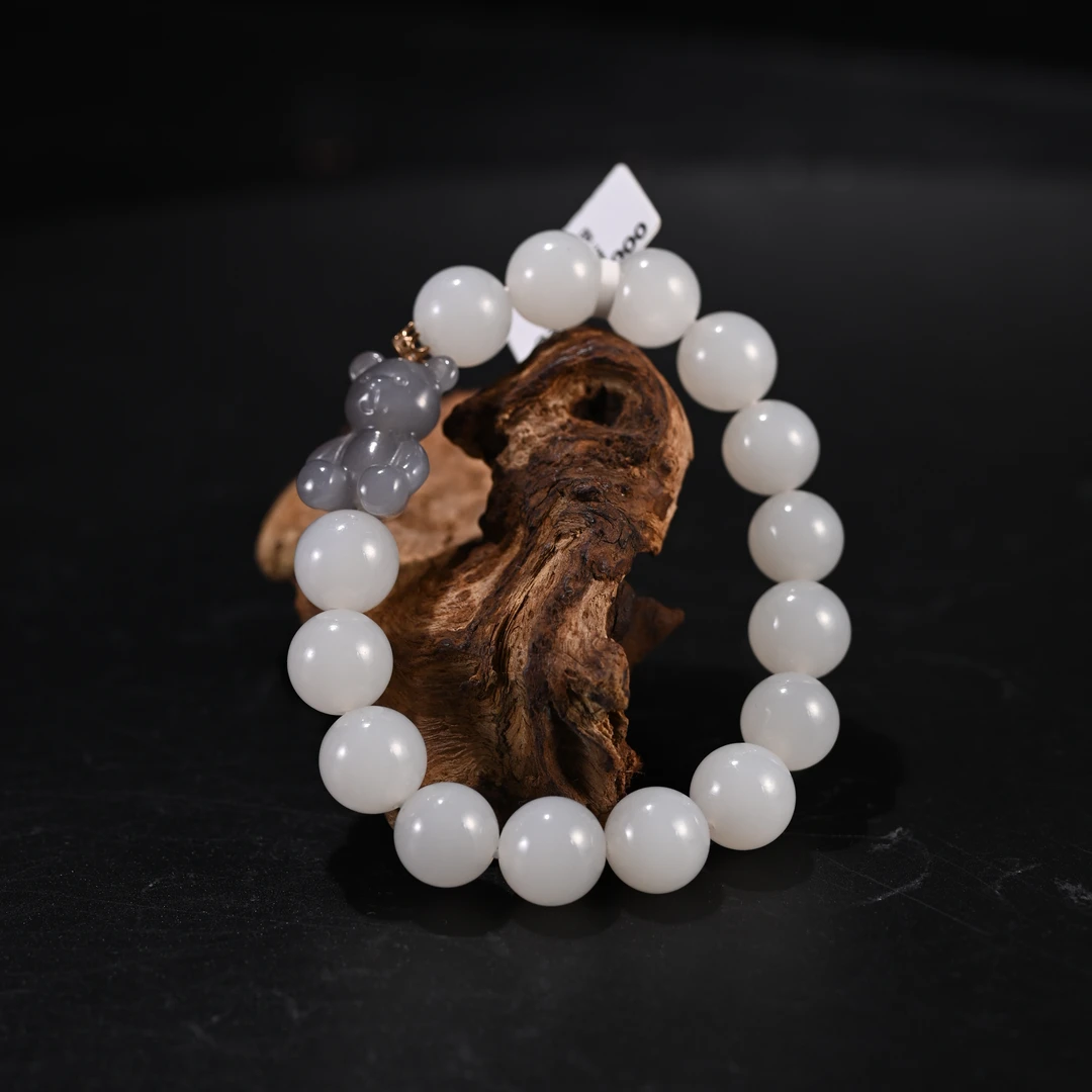 Lot8827 2511110088和田玉手串/保利