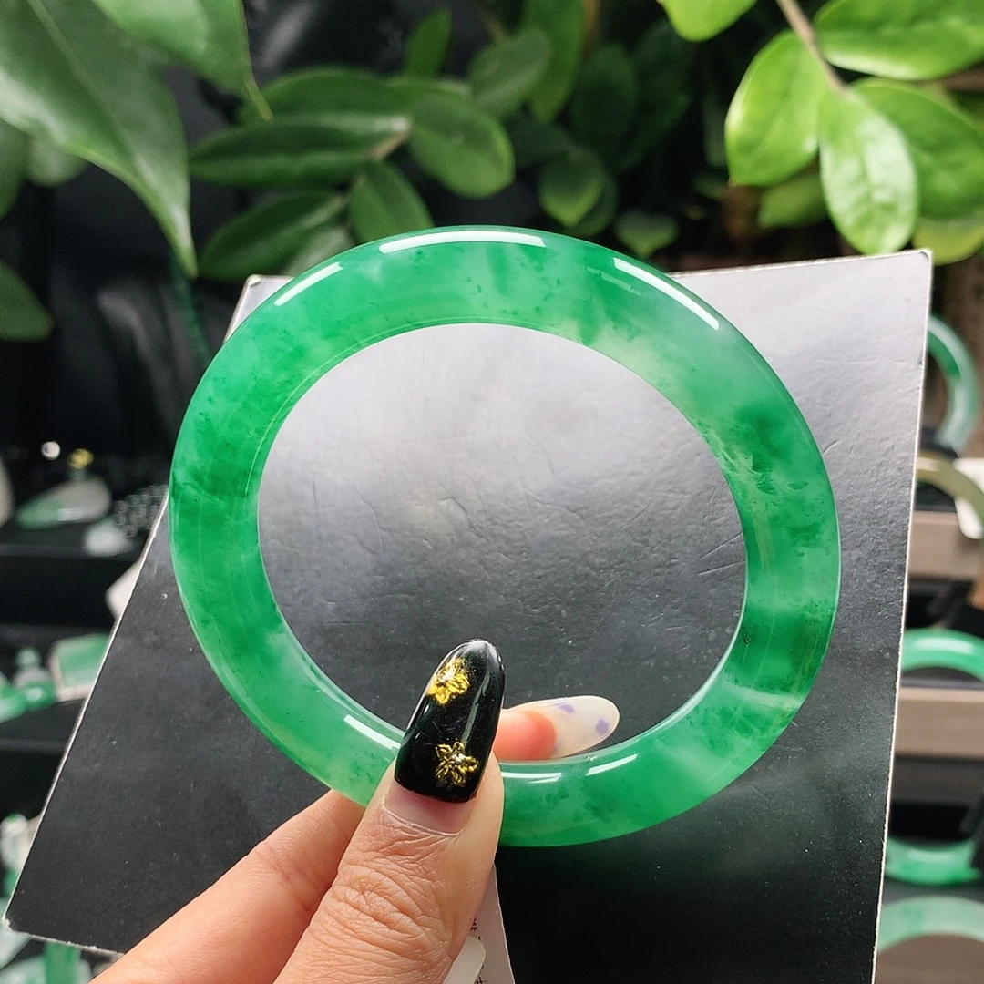 石英质玉未镶嵌手镯61