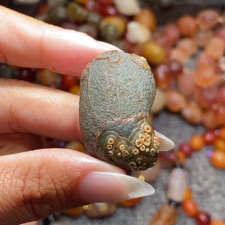 玛瑙/玉髓未镶嵌珠宝半成品