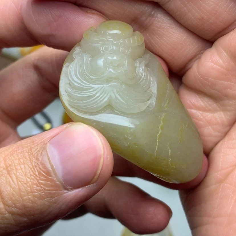 【闪购商品】颈饰未镶嵌和田玉