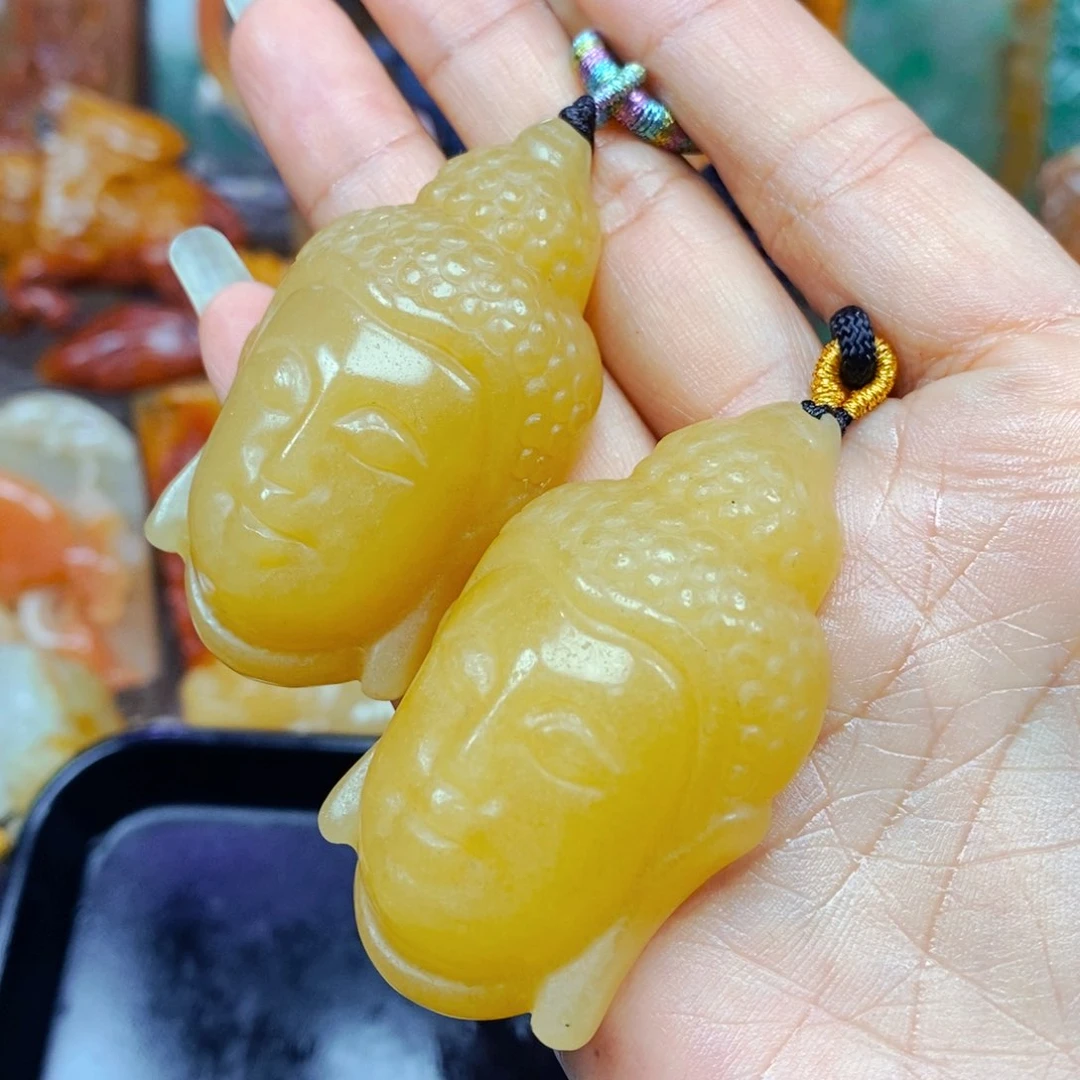 石英质玉（黄龙玉）未镶嵌颈饰