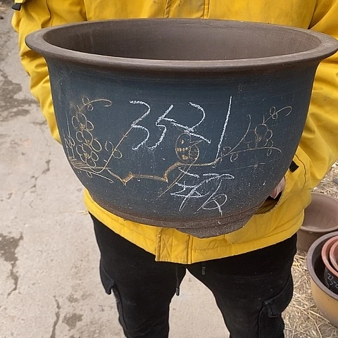 紫砂中国宜兴紫砂花盆，