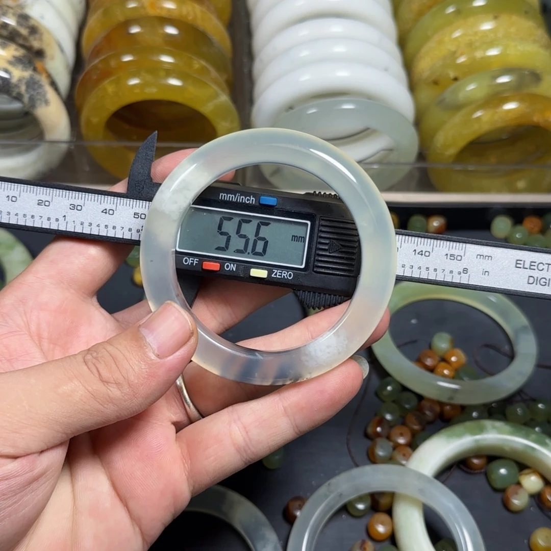 合金蛇纹石玉手镯