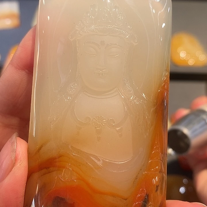 石英质玉（黄龙玉）未镶嵌颈饰