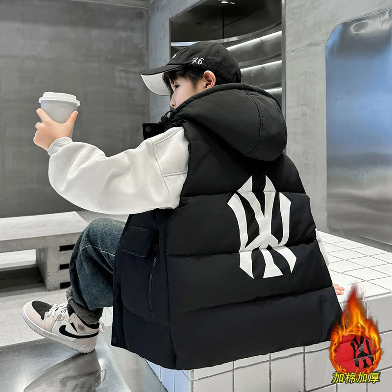 男童马甲秋冬款2025新款儿童装冬季加厚保暖背心男孩冬装坎肩外套