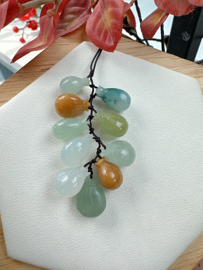 天然A货缅甸翡翠冰种钱袋毛货未抛光