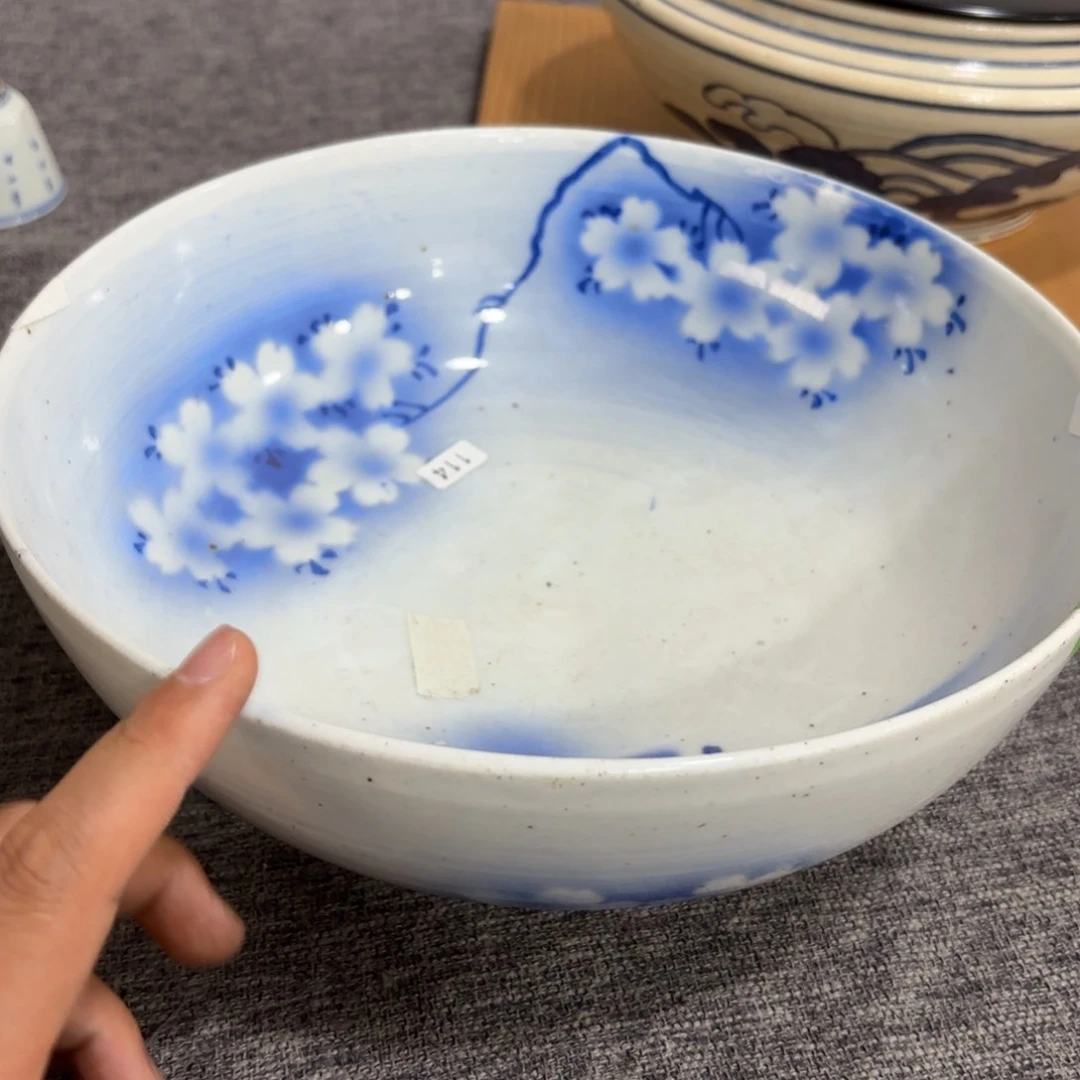 瓷片非常好看的花瓶