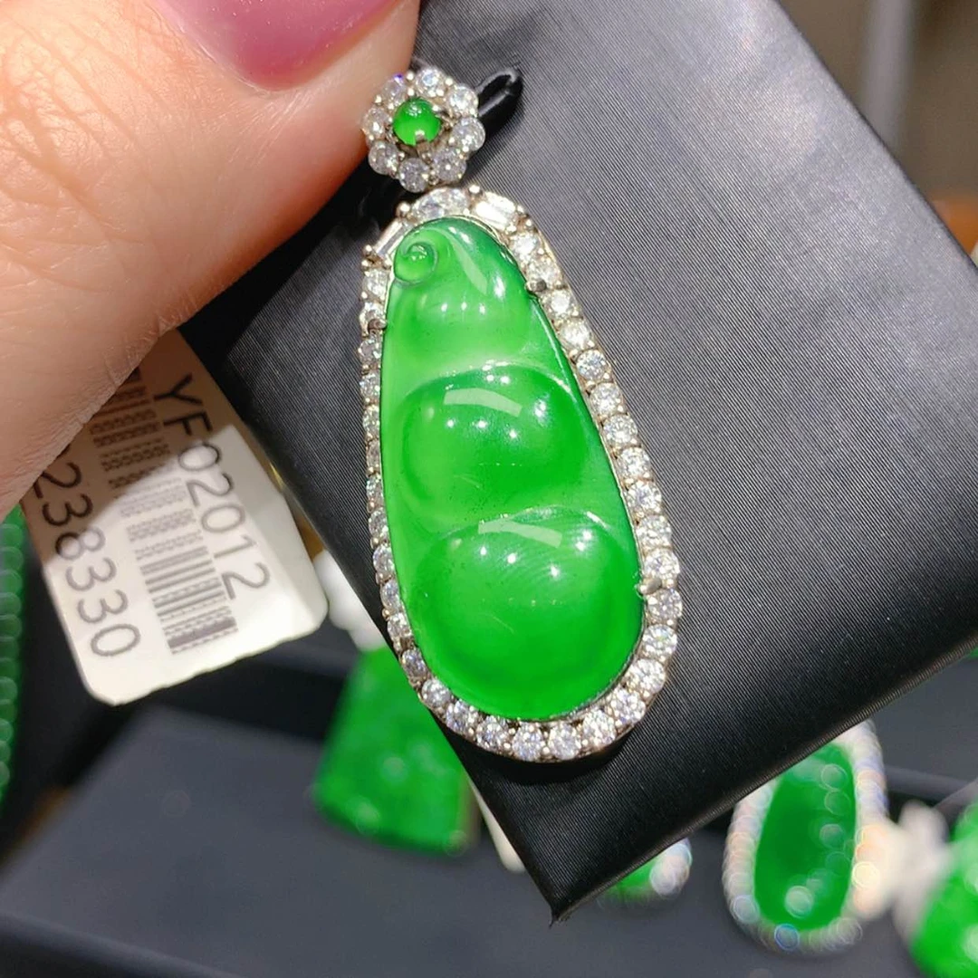 【闪购商品】颈饰银S925镶嵌翡翠柒姐